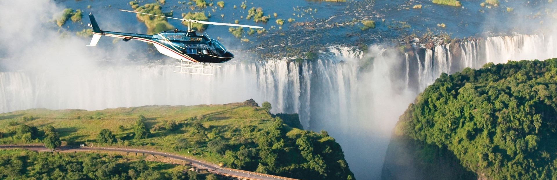 Activities-Scenic_Helicopter_Flight_Over_the_FallsCrz1